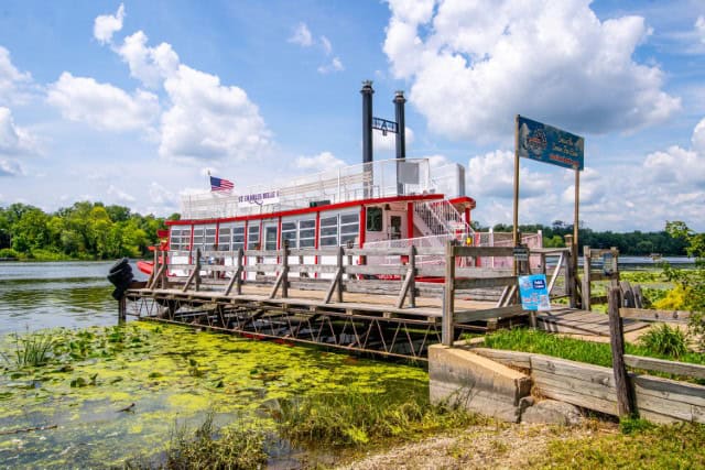 St Charles IL Paddle Boat
